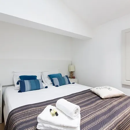 2bd In Old Town By Guestready * Bordeaux